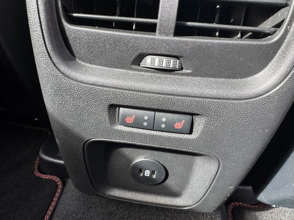 Ford Kuga Photo 76798d65-4d7b-4297-b323-1dab0fc719fa.jpeg