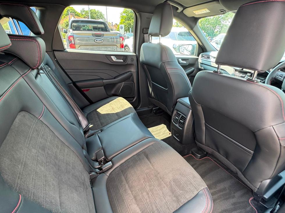 Ford Kuga Photo 767abfc6-106d-4388-8702-184019a229a4.jpeg