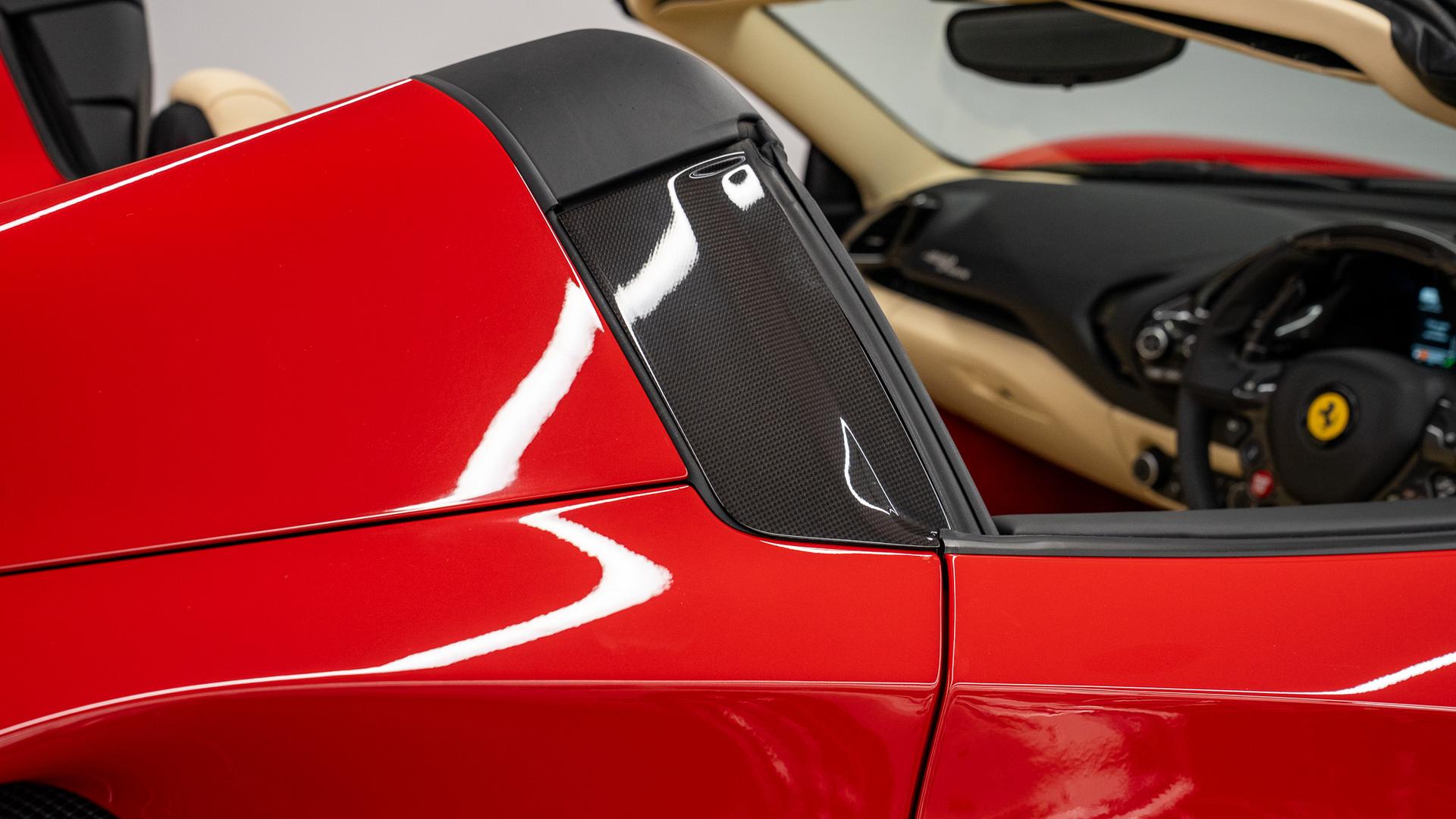 Ferrari 488 Photo 768fb291-985a-4320-9b3e-cc67b8d0a4f7.jpg