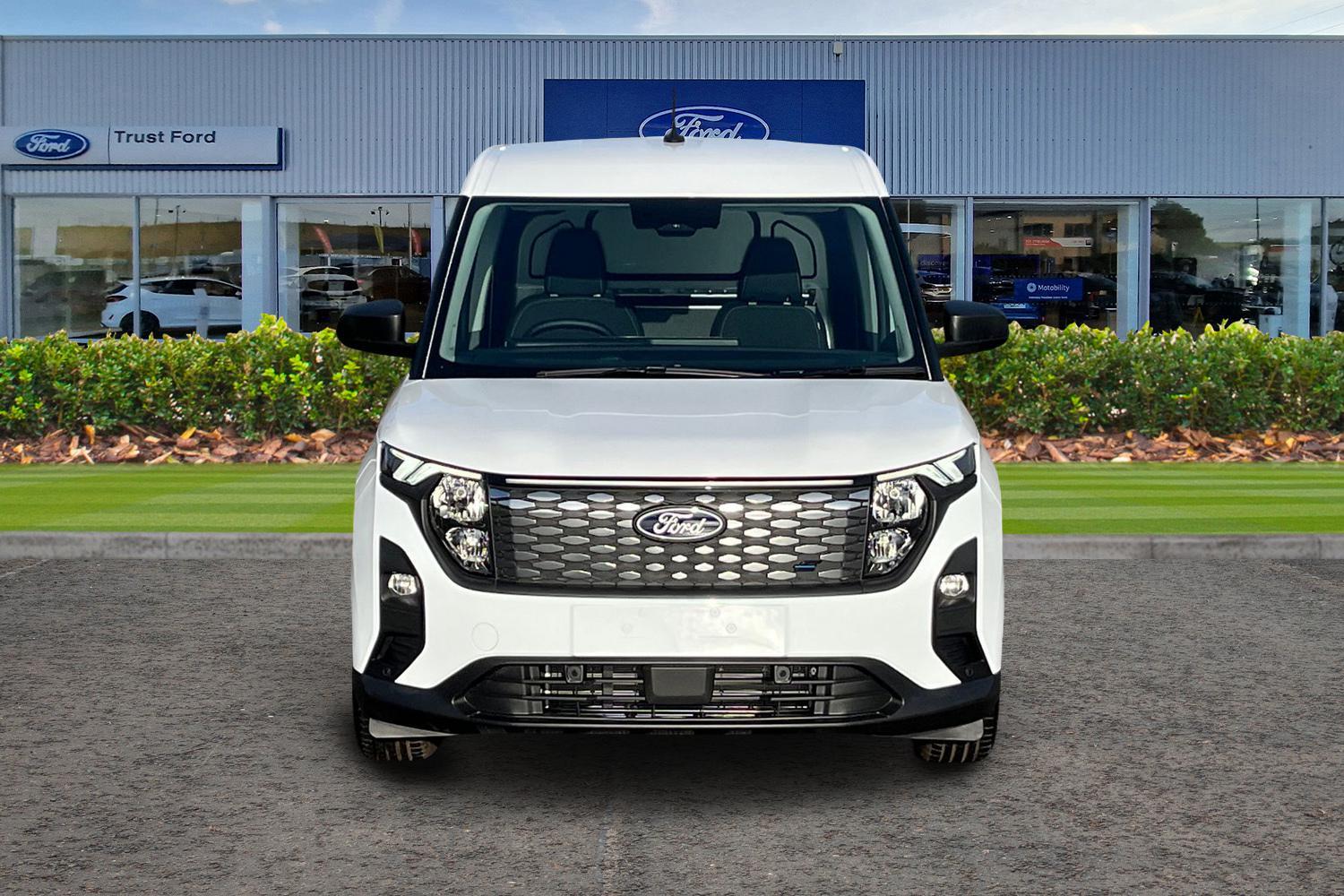 Ford E-TRANSIT COURIER Photo 12