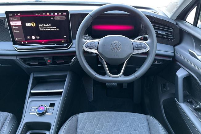 VOLKSWAGEN  Tiguan Photo 11