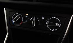 Volkswagen POLO Photo 8