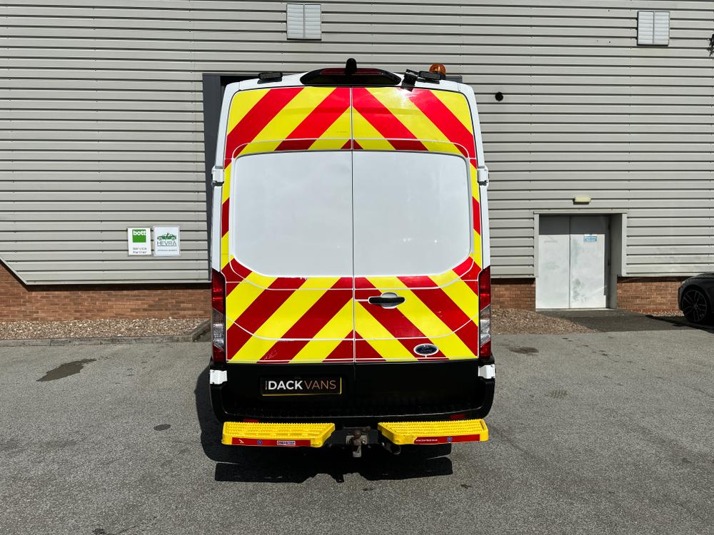 Ford Transit Photo 76b42a57-9c45-4a92-9a7b-eaf23ec1dfd2.jpg