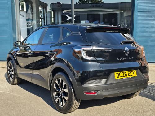 Renault Captur Photo 76b467d1-c84e-4f97-ba83-39a7fc96fdae.jpg