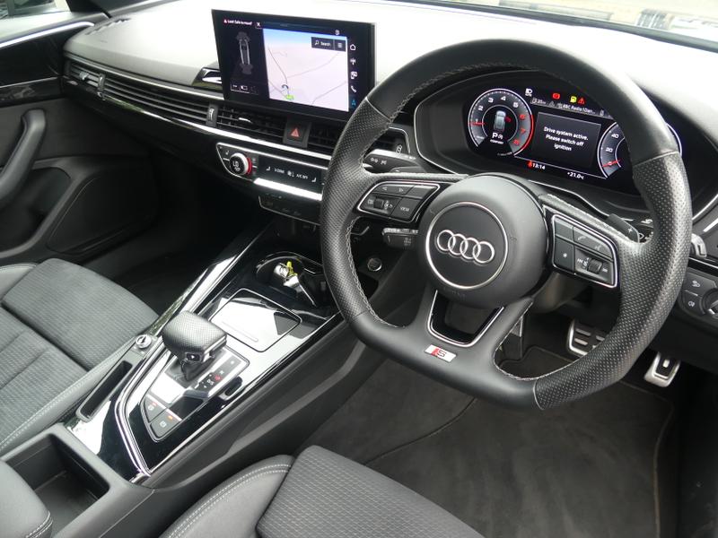 Audi A4 Avant Photo 76b87740-9d3c-4acd-9b43-c58c91267354.jpg