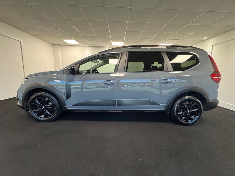 Dacia Jogger Photo 76ddb6c8-01f2-41b5-a61a-ae7af4eb1117.jpg