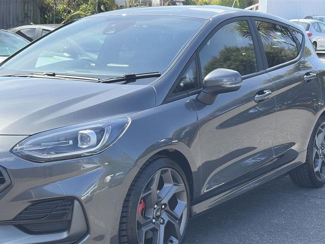 Ford FIESTA Photo 76edc8bc-bbf5-4205-90d1-a7597350823e.jpg