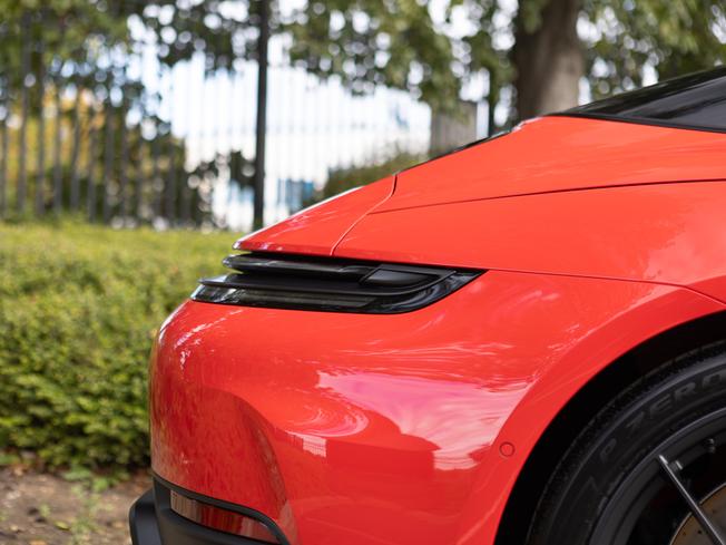 PORSCHE 911 Photo 43