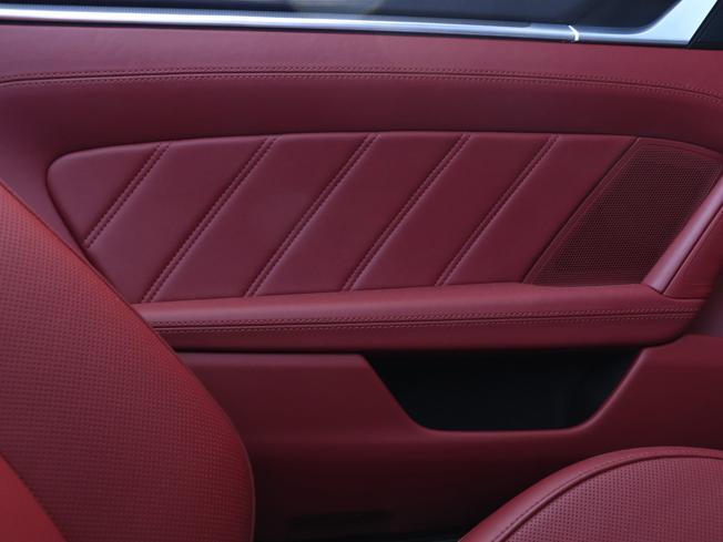PORSCHE 911 Photo 19