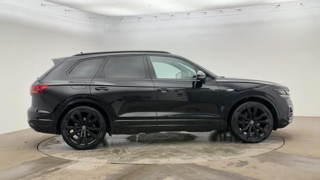 VOLKSWAGEN Touareg Photo 4