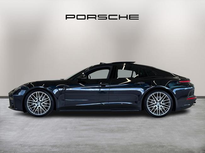 PORSCHE Panamera Photo 6