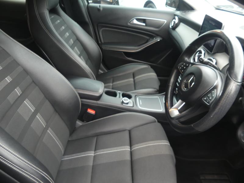 Mercedes-Benz GLA Photo 7720d15e-b8f7-4b79-9889-c48b1739ceaf.jpg