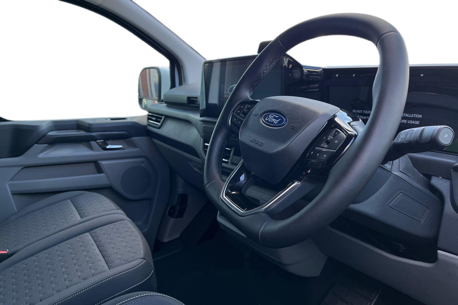 Ford TRANSIT CUSTOM Photo 14