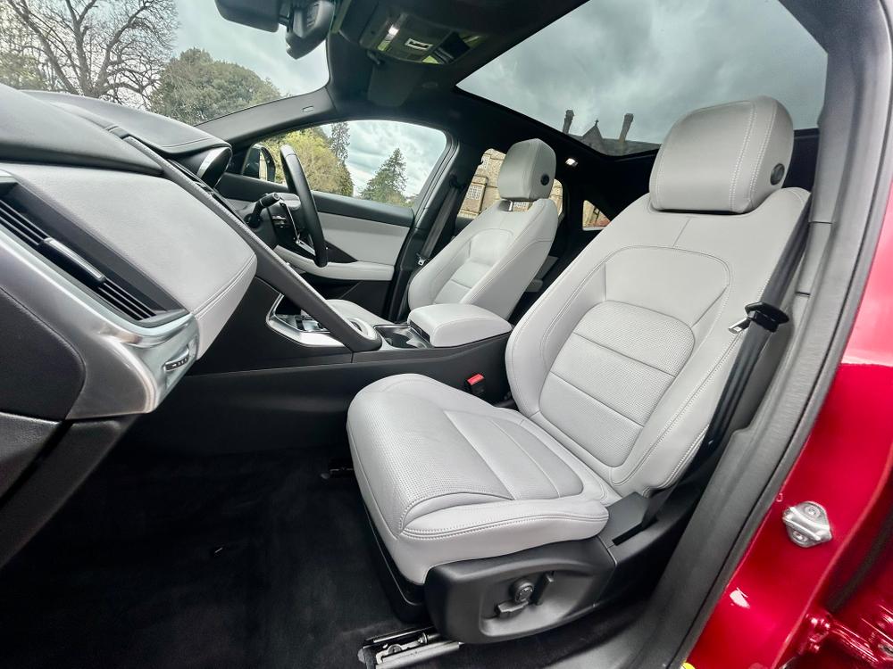 Used Jaguar E-PACE HK24LKV 32