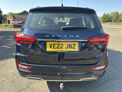 SsangYong Rexton Photo 4