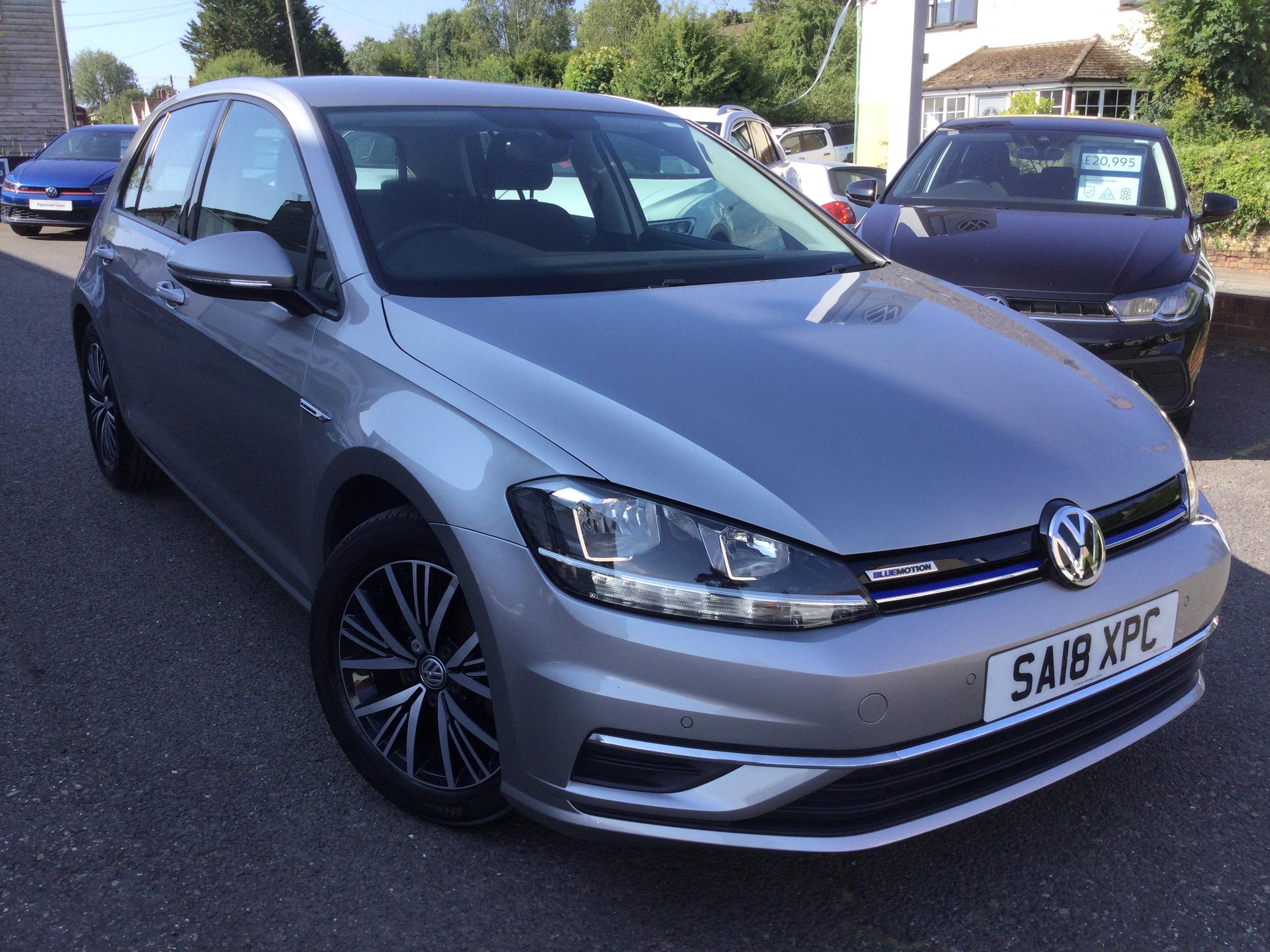 VOLKSWAGEN GOLF 1.5 TSI EVO SE NAV HATCHBACK 5DR PETROL MANUAL EURO 6 S...
