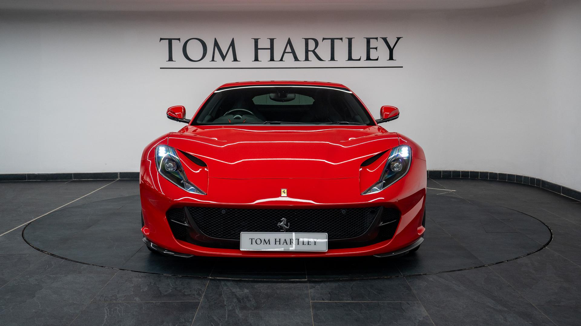 Ferrari 812 Photo 77454376-7cf1-4e53-bfdf-ded920df36c9.jpg
