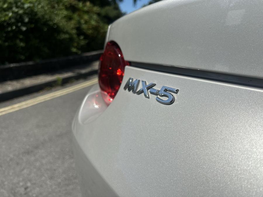 Mazda MX-5 RF Photo 77593559-047e-4642-8717-cb4b26989f87.jpg