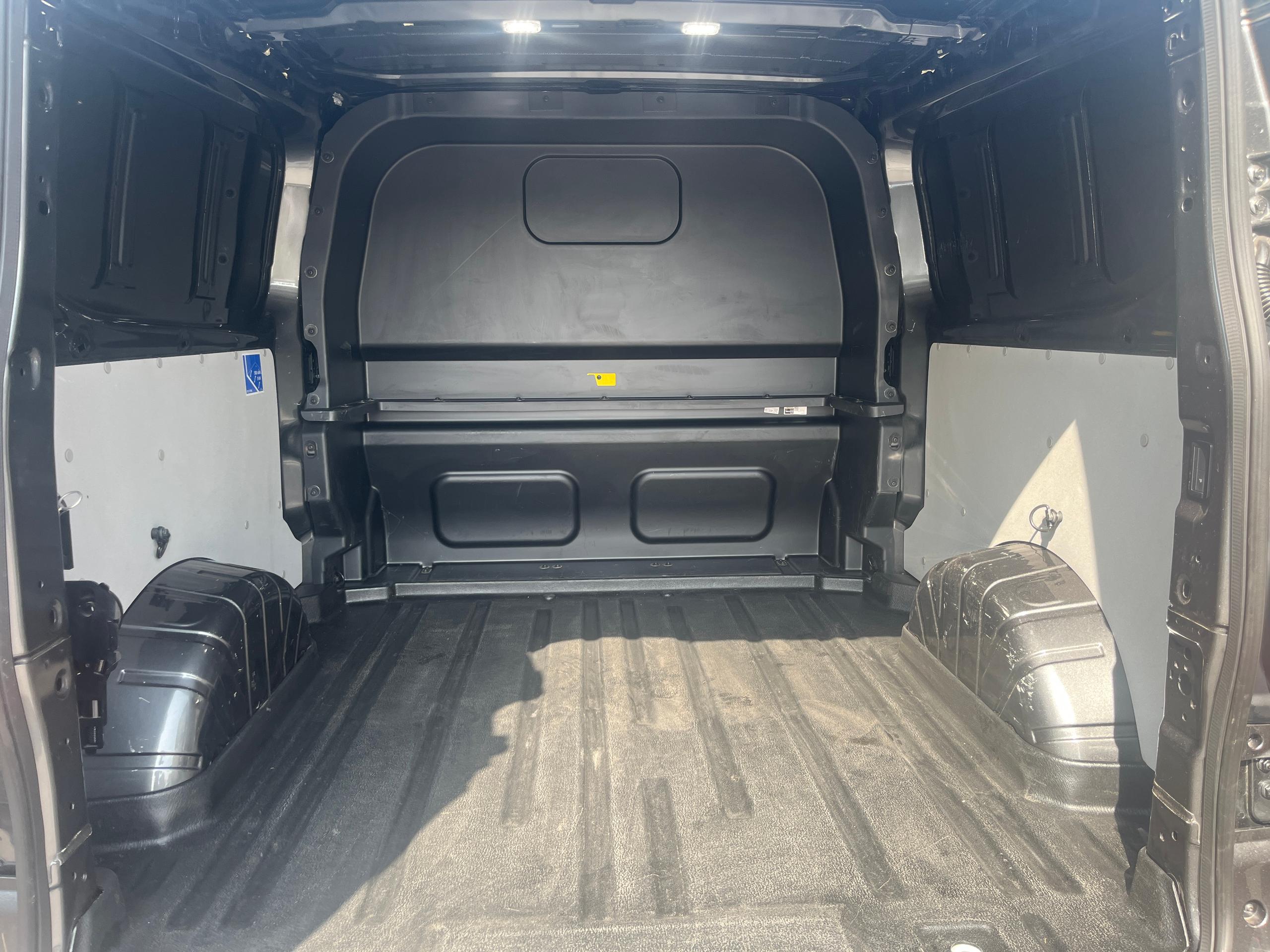 Used Ford TRANSIT CUSTOM VO25YWX 16