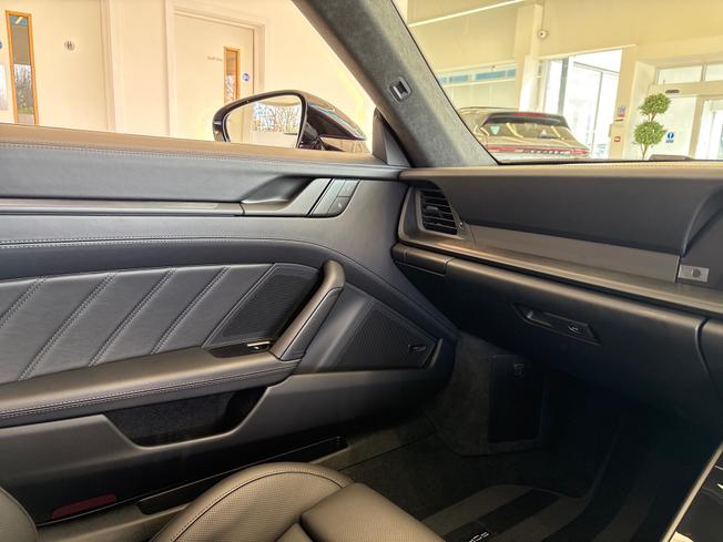 PORSCHE 911 Photo 38