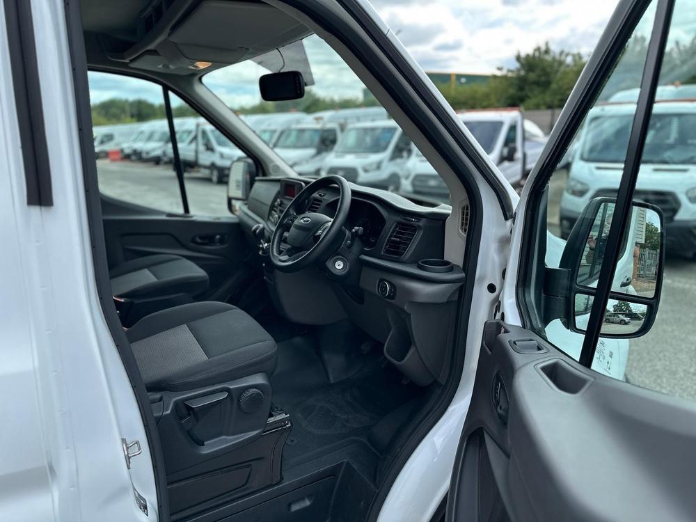 Ford Transit Photo 777fe36e-4363-4136-b123-1a8df010a7f9.jpg