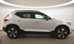 Volvo XC40 Photo 1