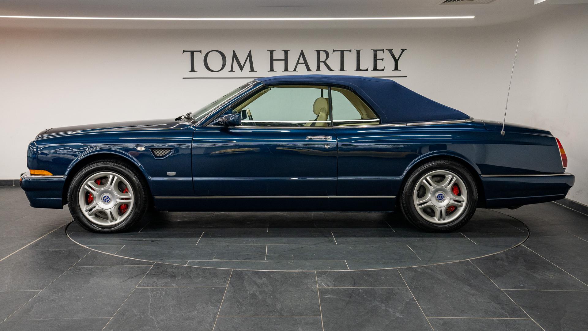 Bentley Azure Photo 778a6aeb-da40-4653-8d7d-b664ba798521.jpg