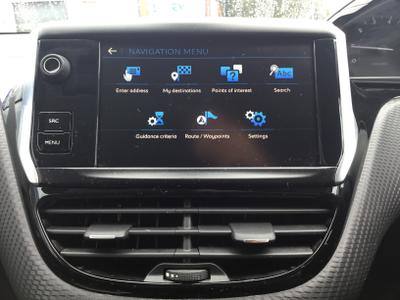 Peugeot 208 Photo 25