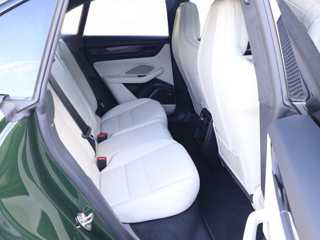 Porsche Macan Photo 33