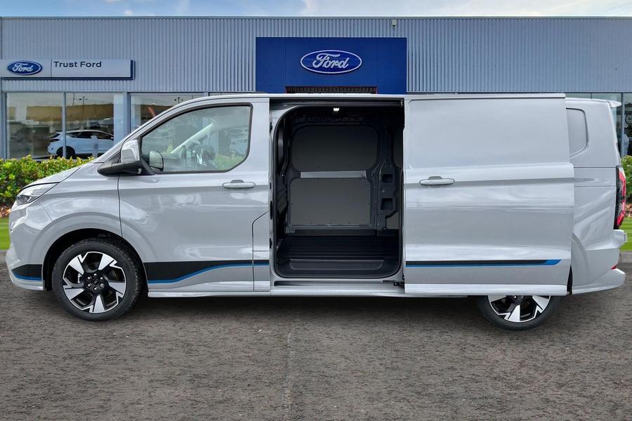Ford TRANSIT CUSTOM Photo 779fda83-3593-4d4b-b320-675ca25776e3.jpg