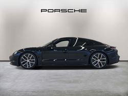 PORSCHE Taycan Photo 4