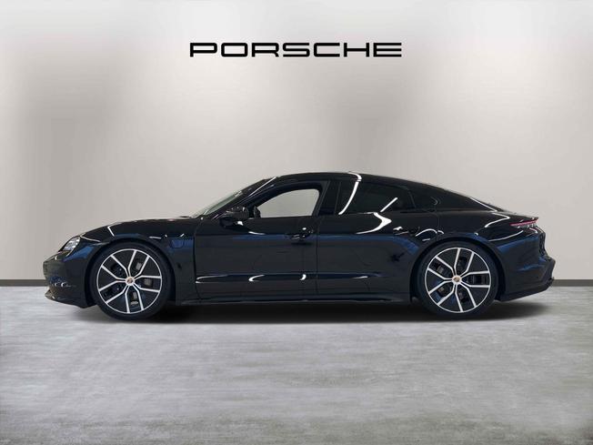 PORSCHE Taycan Photo 4