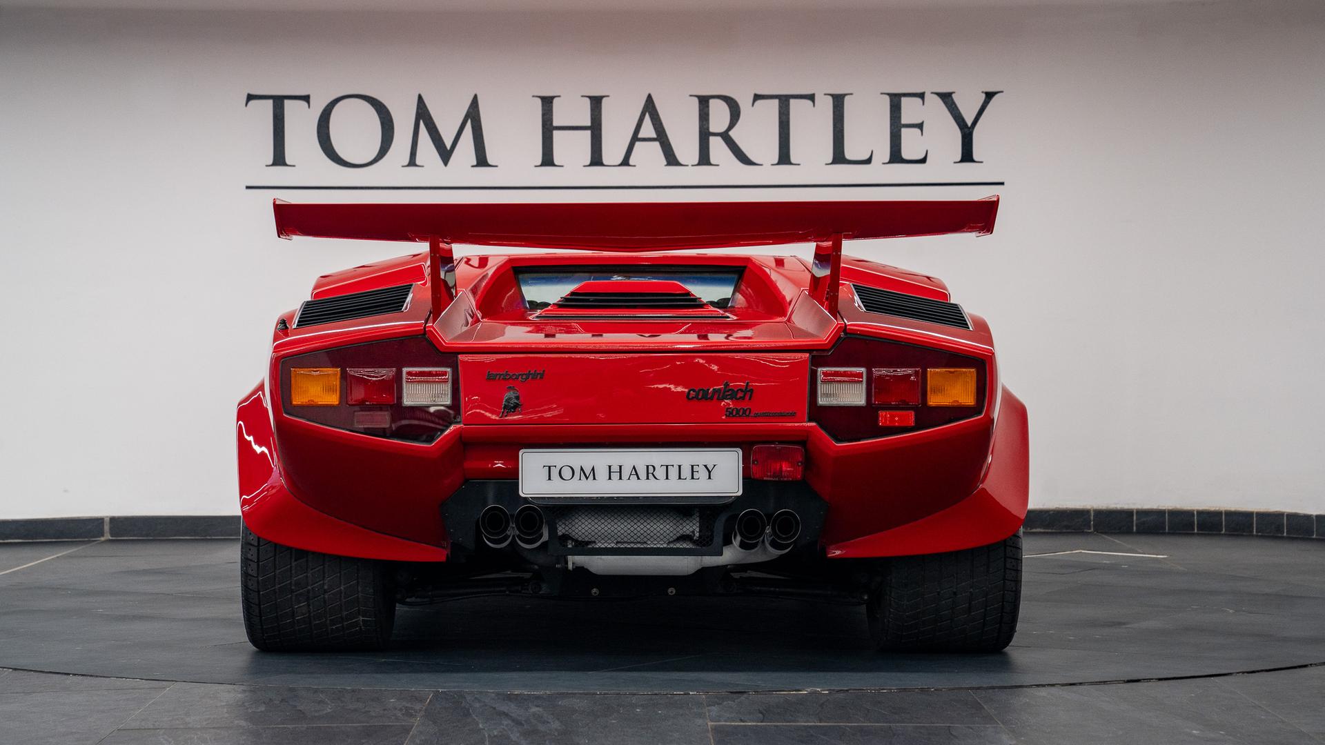 LAMBORGHINI Countach Photo 77b7f120-a28b-49ba-8b1b-53e149abc369.jpg