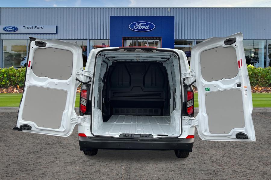 Ford TRANSIT CUSTOM Photo 77d40087-e556-4b38-9bf7-604820beb439.jpg
