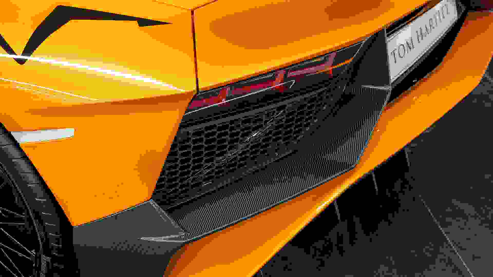 Lamborghini AVENTADOR SV Photo 77db0e5f-776f-4fb0-92b8-1812e1c9b368.jpg
