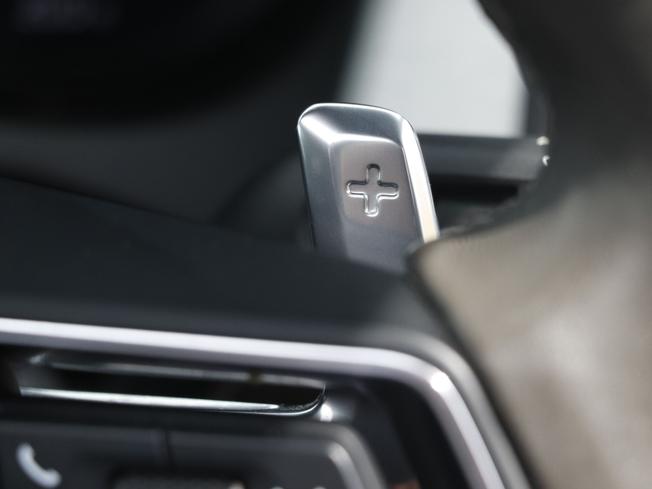 PORSCHE Macan Photo 27