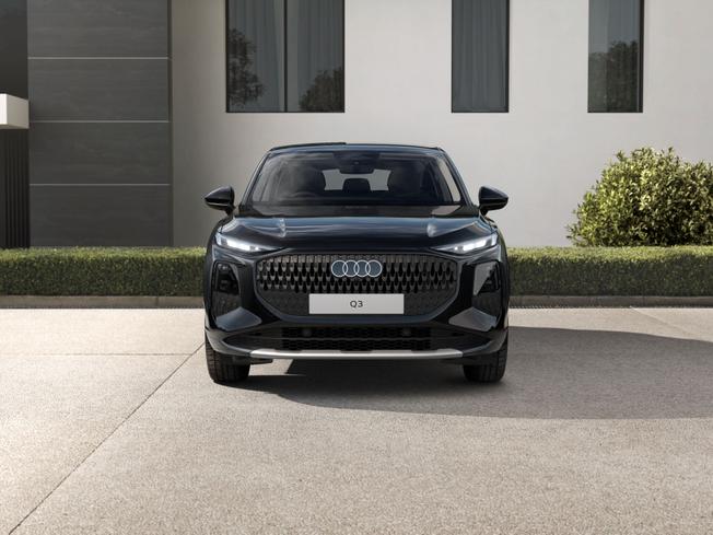 AUDI  Q3 Sportback Photo 2