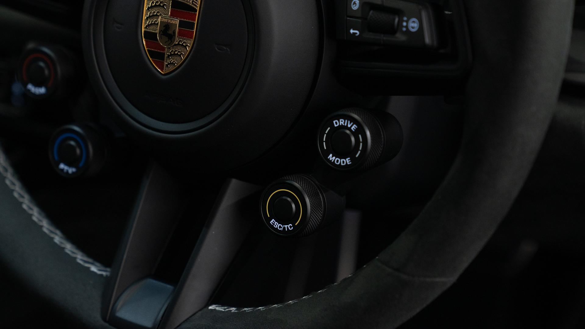 Porsche 911 Photo 780c8cfe-7f99-49fa-8617-eab64017ac88.jpg