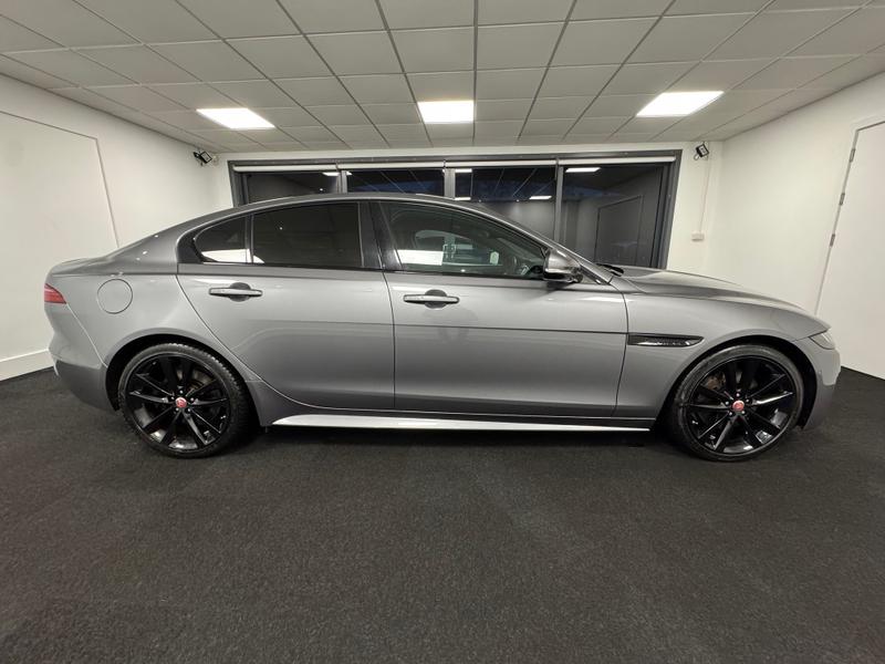 Jaguar XE Photo 780ef106-bb91-4729-b035-6478b7470dfa.jpg