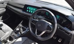 Volkswagen GOLF Photo 2