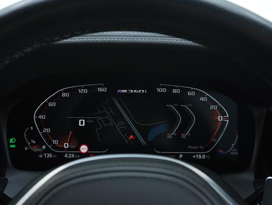BMW 3 Series Photo 7810fdef-4f3a-43be-a68e-016fc5b9eaae.jpg