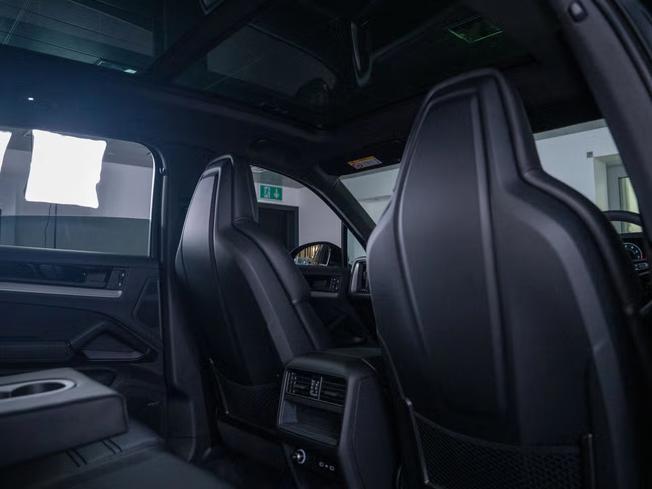 PORSCHE Cayenne Photo 13