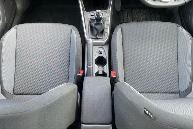 VOLKSWAGEN Polo Photo 31