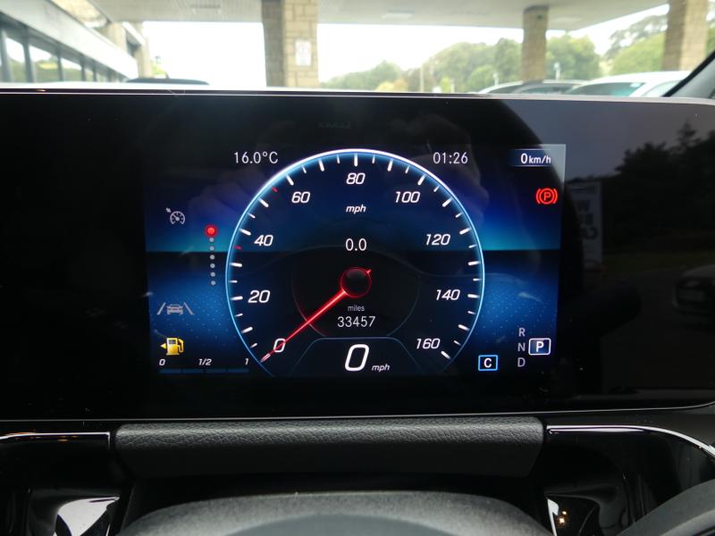 Mercedes-Benz B Class Photo 7830efb7-cf62-40ff-9a96-dfeff4118b3f.jpg