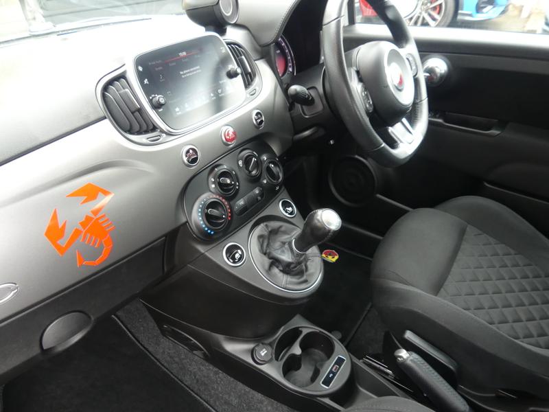 Abarth 595 Photo 783e18d4-0a6e-4238-adfb-874185a6aca4.jpg