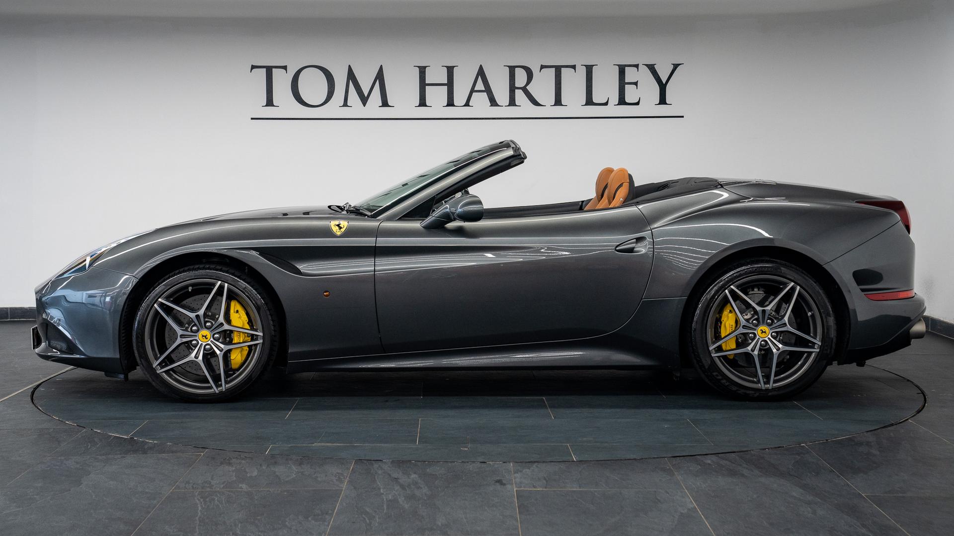 Ferrari California Photo 784fe25a-8074-4895-b969-516dc7d46ec5.jpg