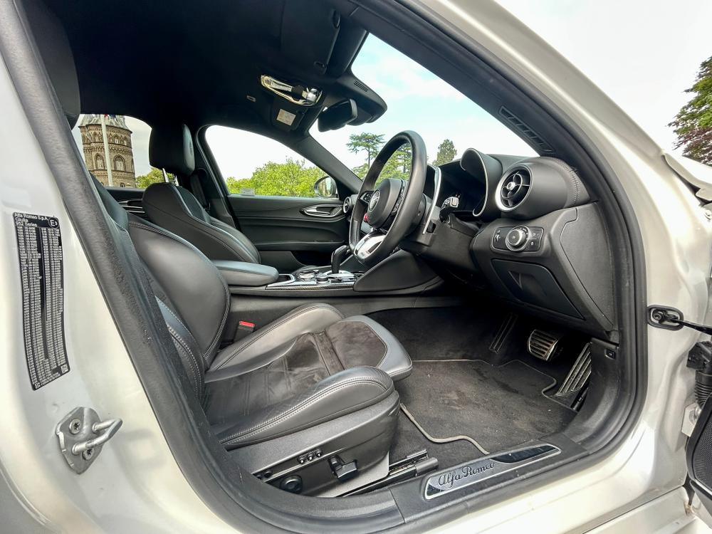 Used Alfa Romeo Giulia LC22YDN 19