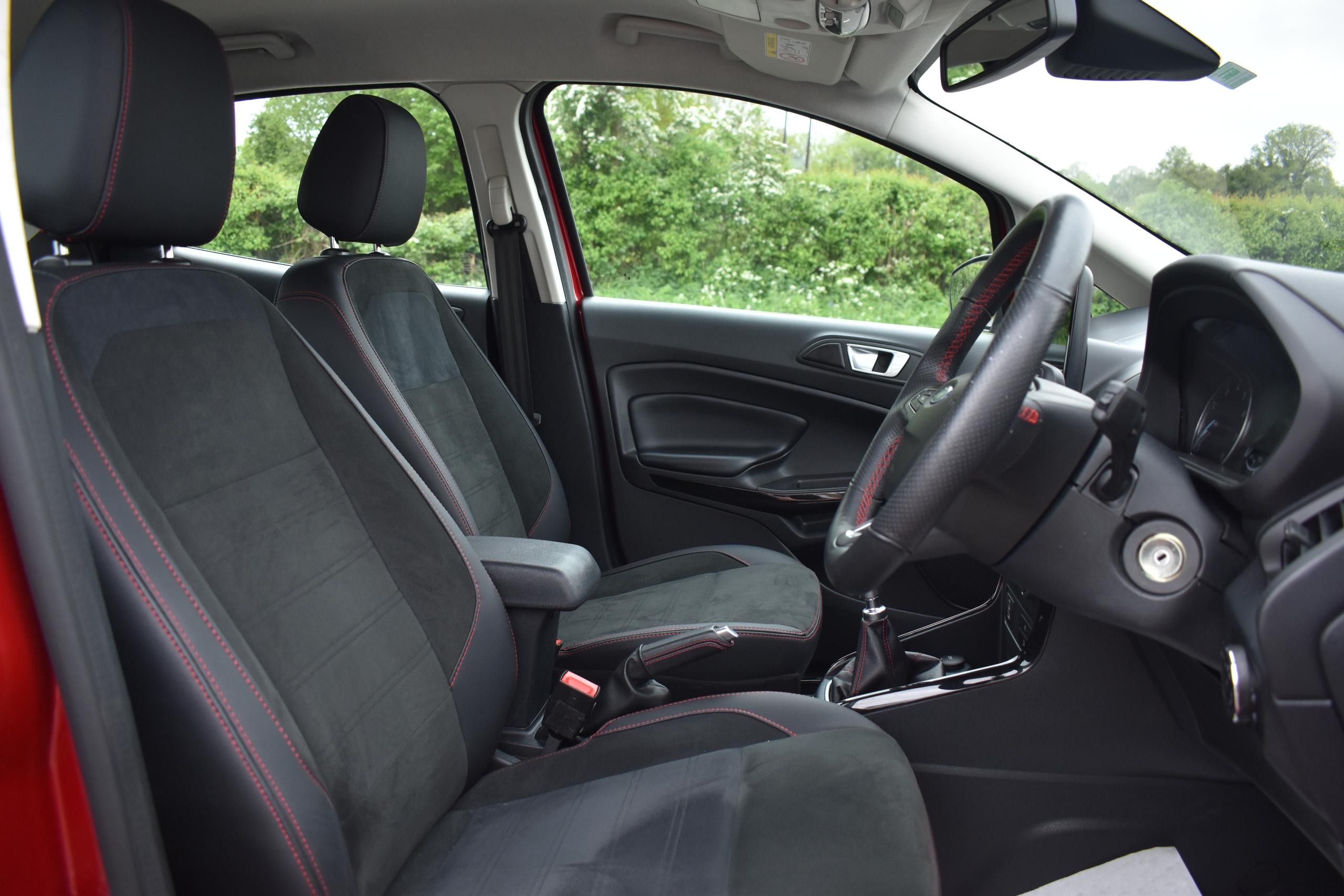 Used Ford ECOSPORT GL72AKY 24