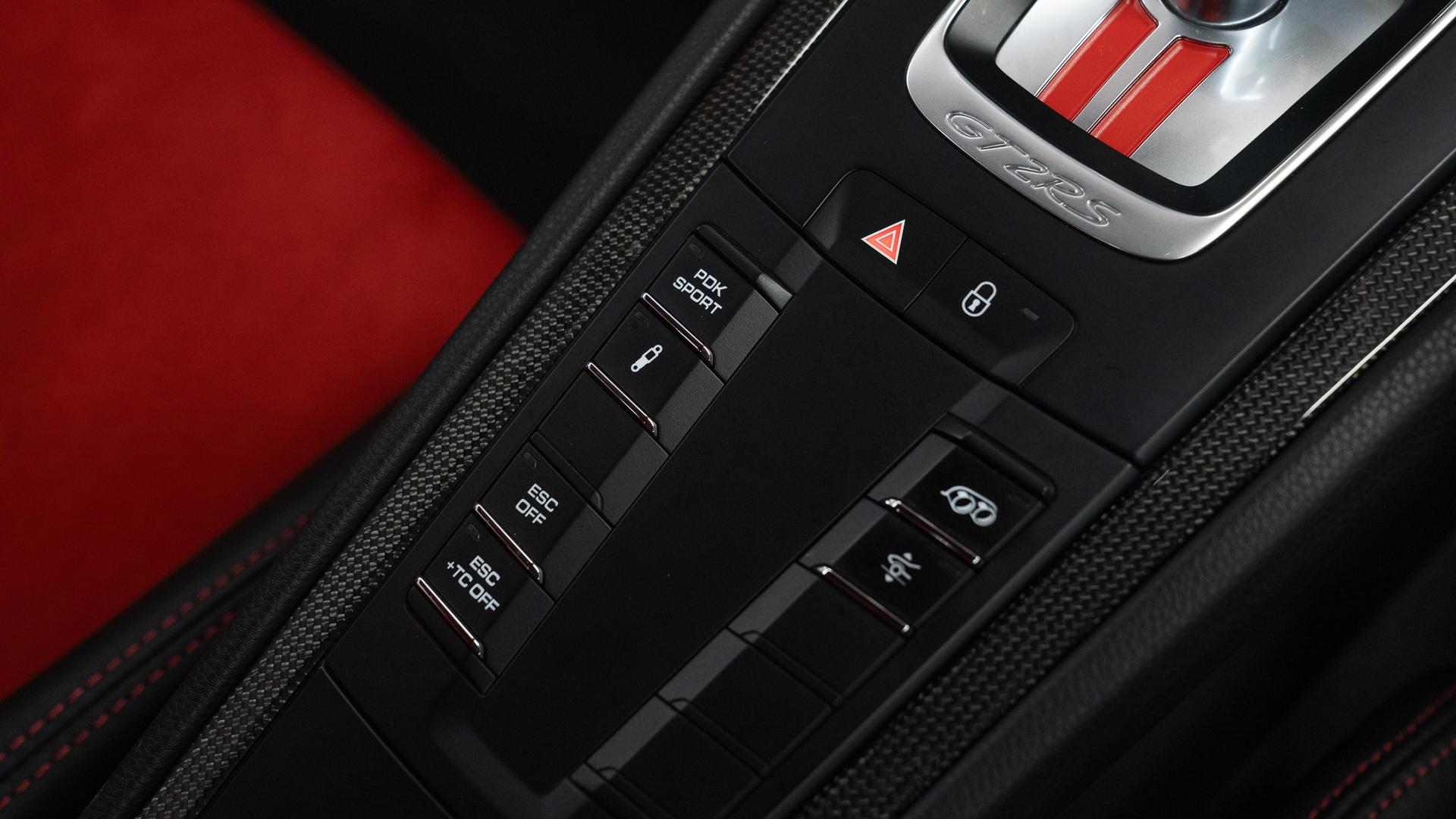 Porsche 911 Photo 78c04bb9-43af-457d-bbe6-584b379b6da9.jpg