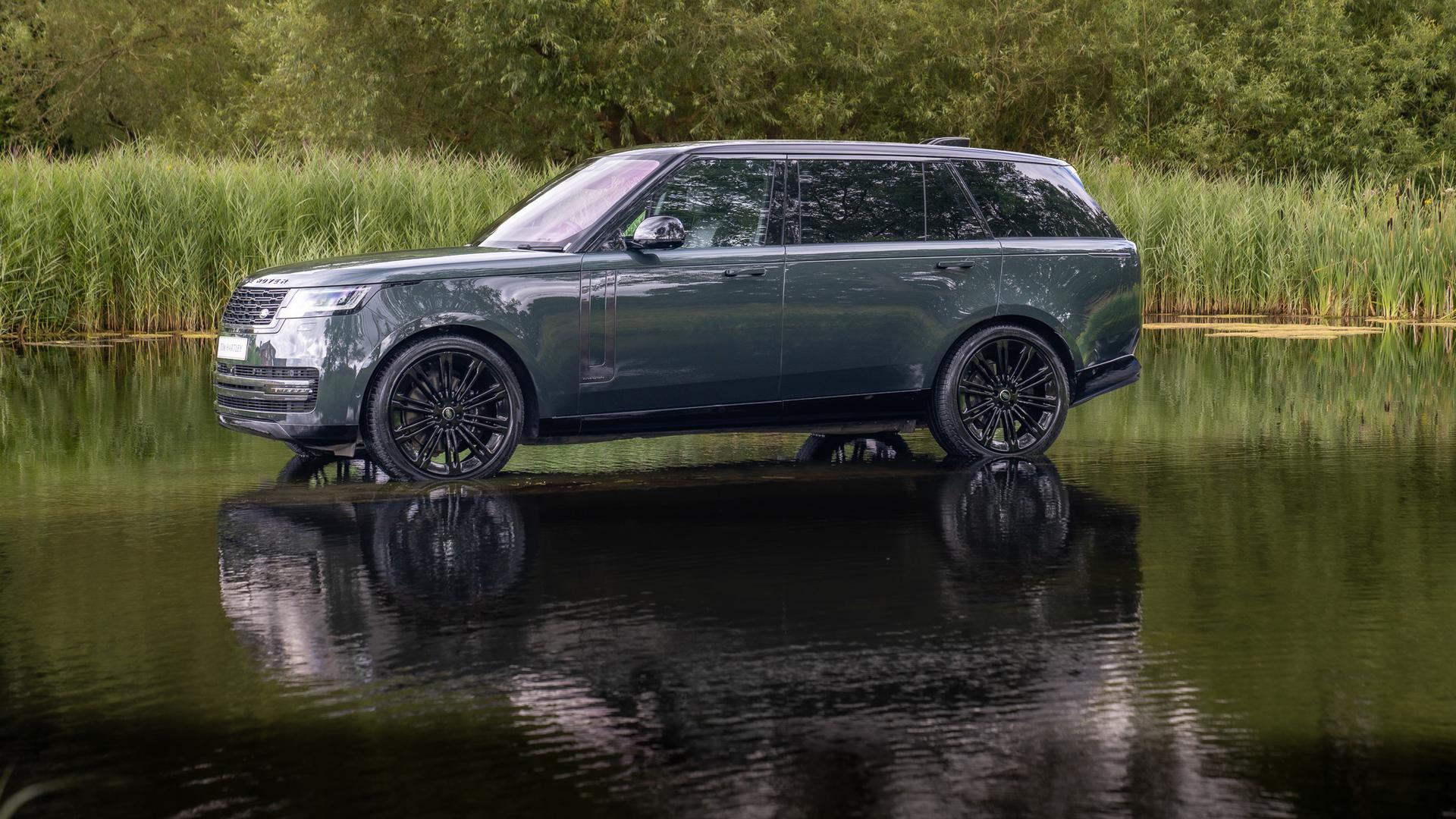 Land Rover RANGE ROVER Photo 78d22ba2-1716-49d6-973c-cda7c62d0dc8.jpg